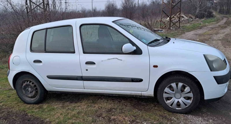 Renault Clio, снимка 4 - Автомобили и джипове - 48492160