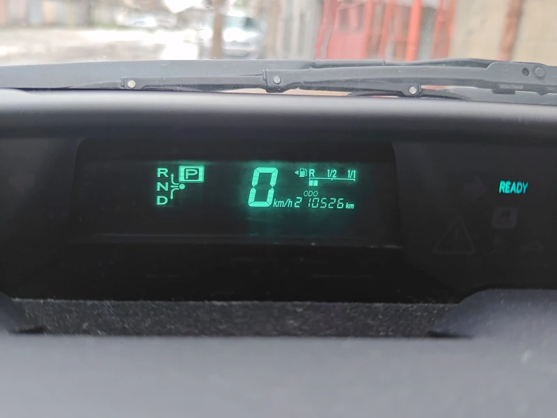 Toyota Prius 1.5, снимка 9 - Автомобили и джипове - 49455557