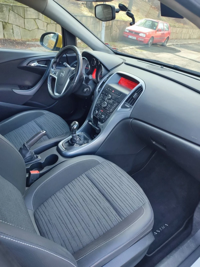 Opel Astra 1.6i реални 135000км, снимка 9 - Автомобили и джипове - 52368789