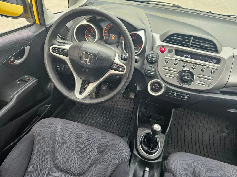Honda Jazz 1.4i (100 Hp), снимка 13 - Автомобили и джипове - 51487829