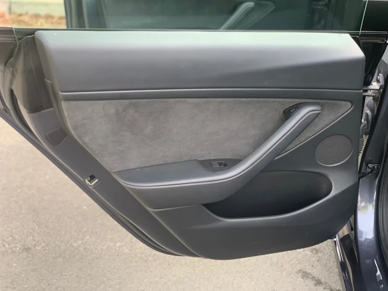 Tesla Model 3, снимка 12 - Автомобили и джипове - 51634862
