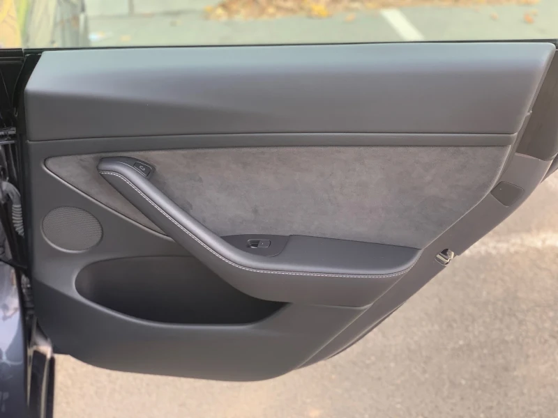 Tesla Model 3, снимка 16 - Автомобили и джипове - 51634862