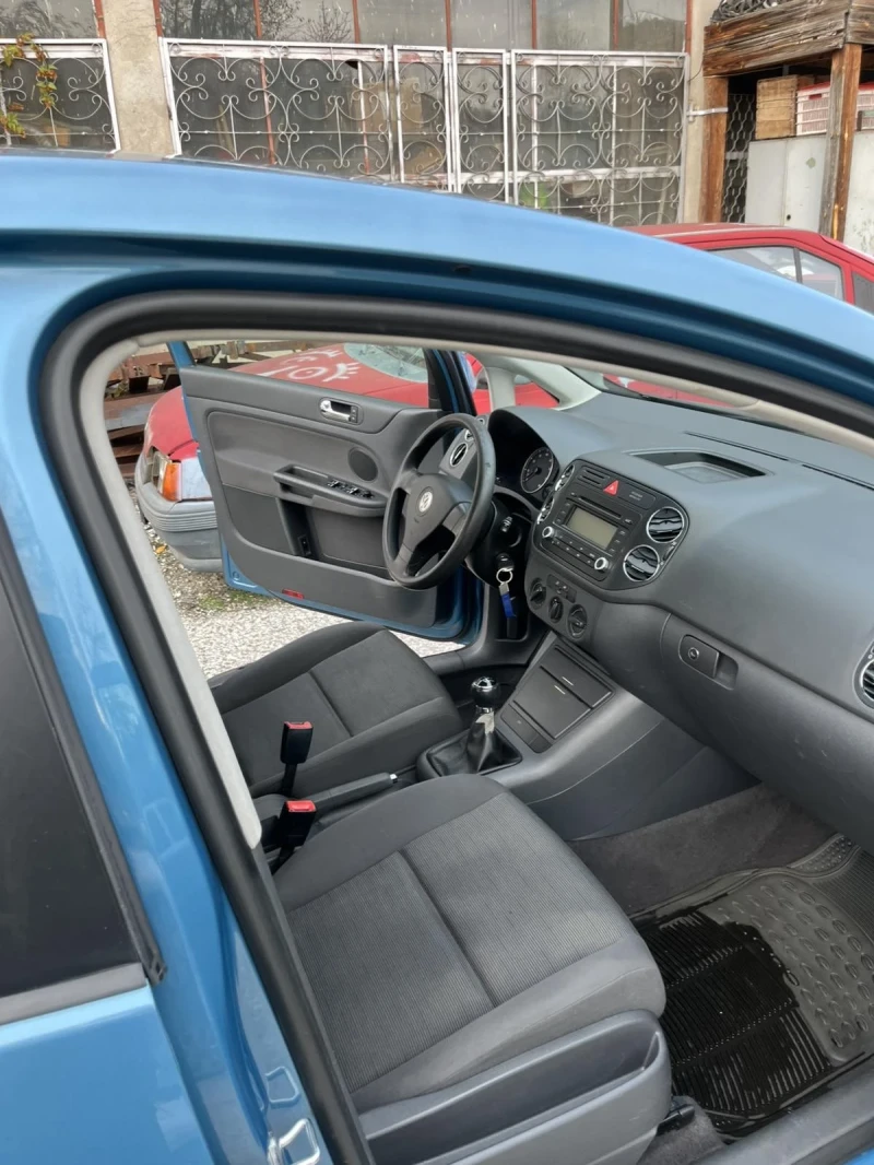 VW Golf Plus, снимка 8 - Автомобили и джипове - 52419555