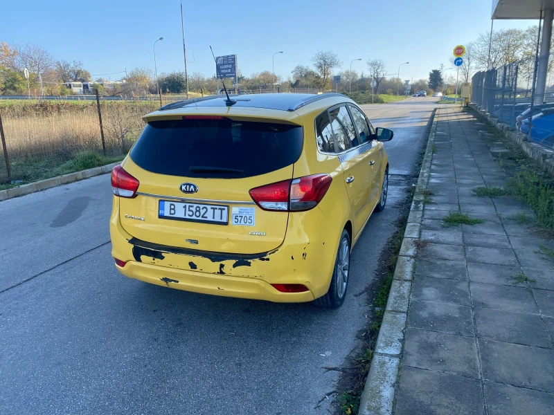 Kia Carens 1.7 crdi, снимка 4 - Автомобили и джипове - 52420008