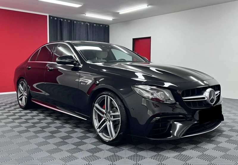 Mercedes-Benz E 63 AMG S 4Matic+ , снимка 3 - Автомобили и джипове - 52659875