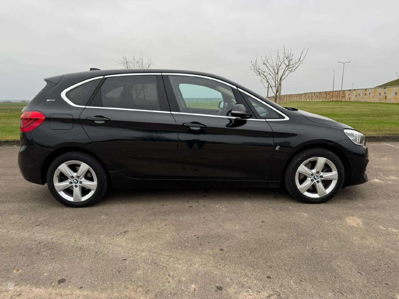 BMW 2 Active Tourer 225Xe iPerformance, снимка 2 - Автомобили и джипове - 52877559