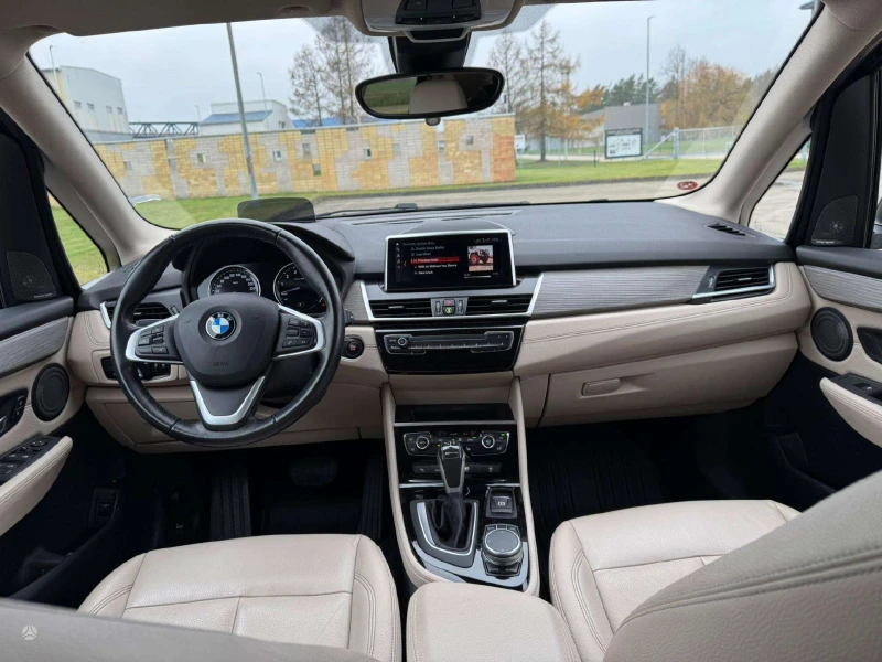 BMW 2 Active Tourer 225Xe iPerformance, снимка 4 - Автомобили и джипове - 52877559