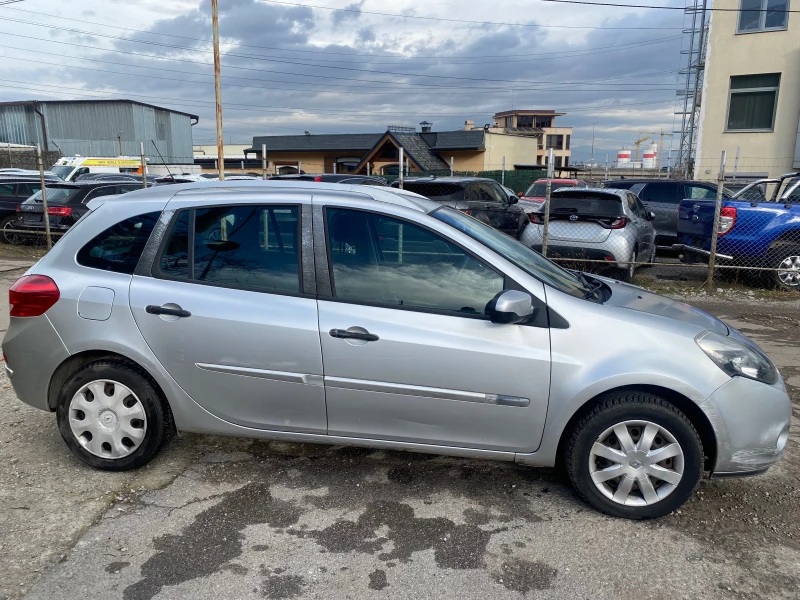 Renault Clio 1.5 dci NAVI , снимка 4 - Автомобили и джипове - 53009413