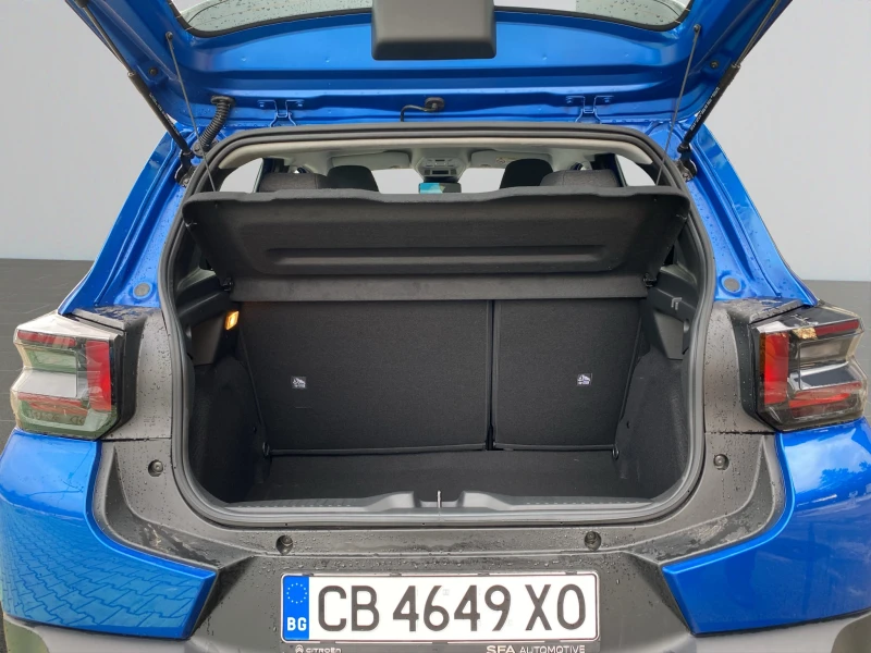 Citroen C3 PLUS HYBRID 110 Automatic E6, снимка 13 - Автомобили и джипове - 53087102