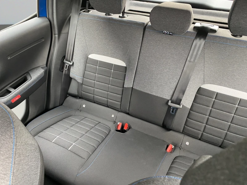 Citroen C3 PLUS HYBRID 110 Automatic E6, снимка 12 - Автомобили и джипове - 53087102