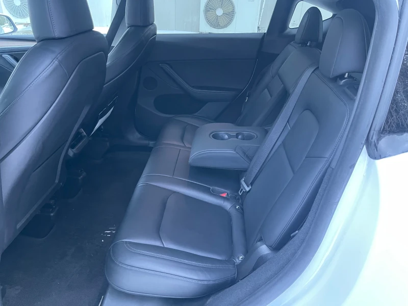 Tesla Model Y Dual Motor Long Range, снимка 9 - Автомобили и джипове - 53355297
