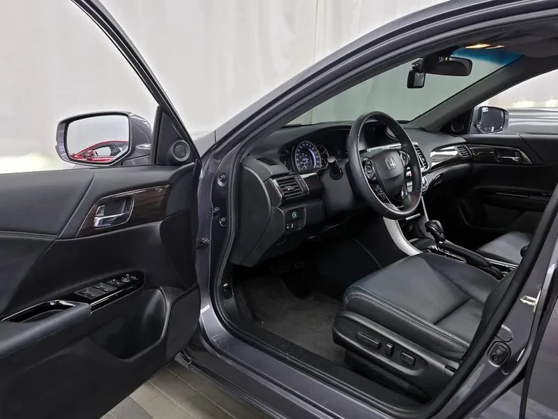 Honda Accord Accord 2.4 9Th Generation, снимка 10 - Автомобили и джипове - 54953758