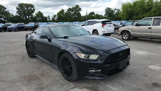 Ford Mustang 2.3l, снимка 13 - Автомобили и джипове - 55243533