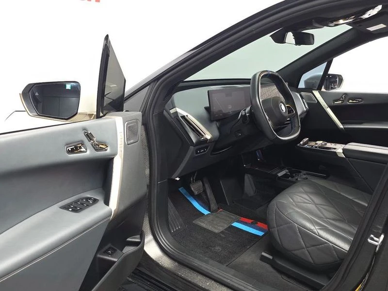 BMW iX xDrive40 First Edition| 326к.с., снимка 10 - Автомобили и джипове - 56021214