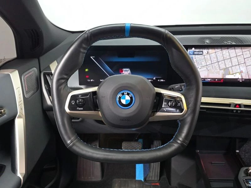 BMW iX xDrive40 First Edition| 326к.с., снимка 13 - Автомобили и джипове - 56021214