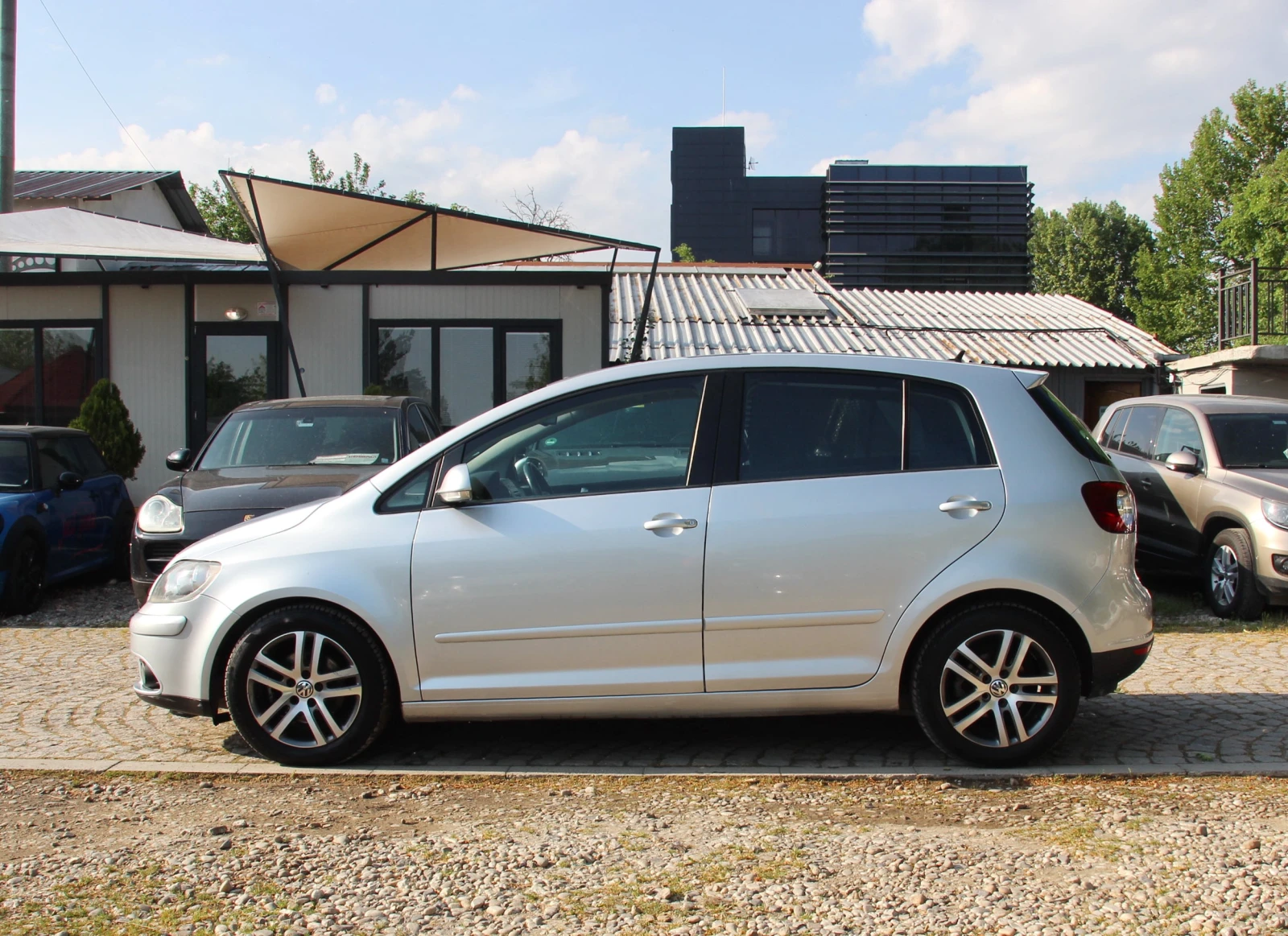 VW Golf 2.0 TDI DSG AUTOMATIC С РЕГИСТРАЦИЯ - изображение 8