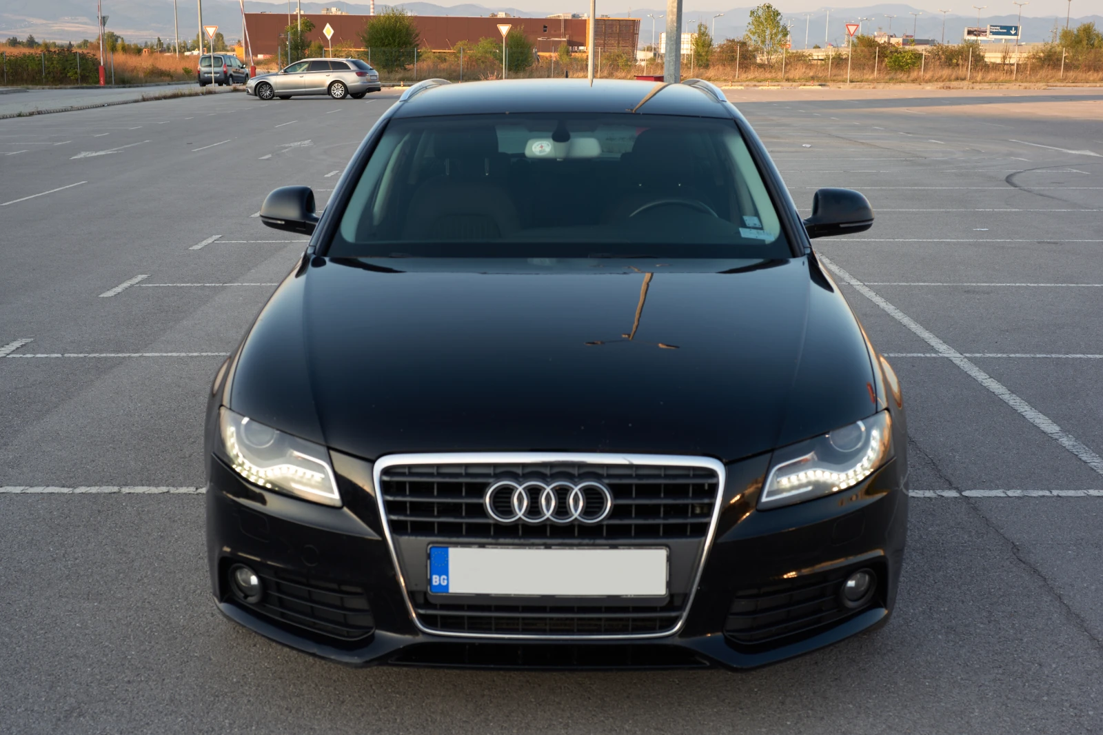 Audi A4 Avant 2.0TDI - изображение 2