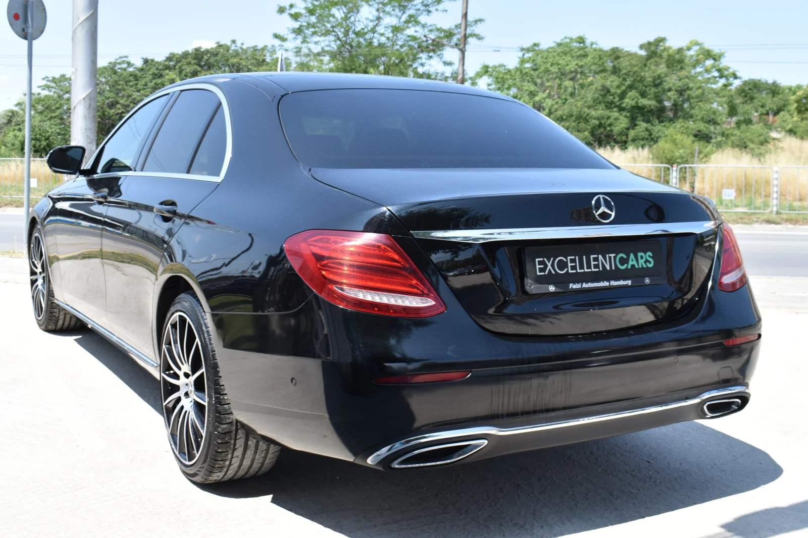 Mercedes-Benz E 220  - изображение 4