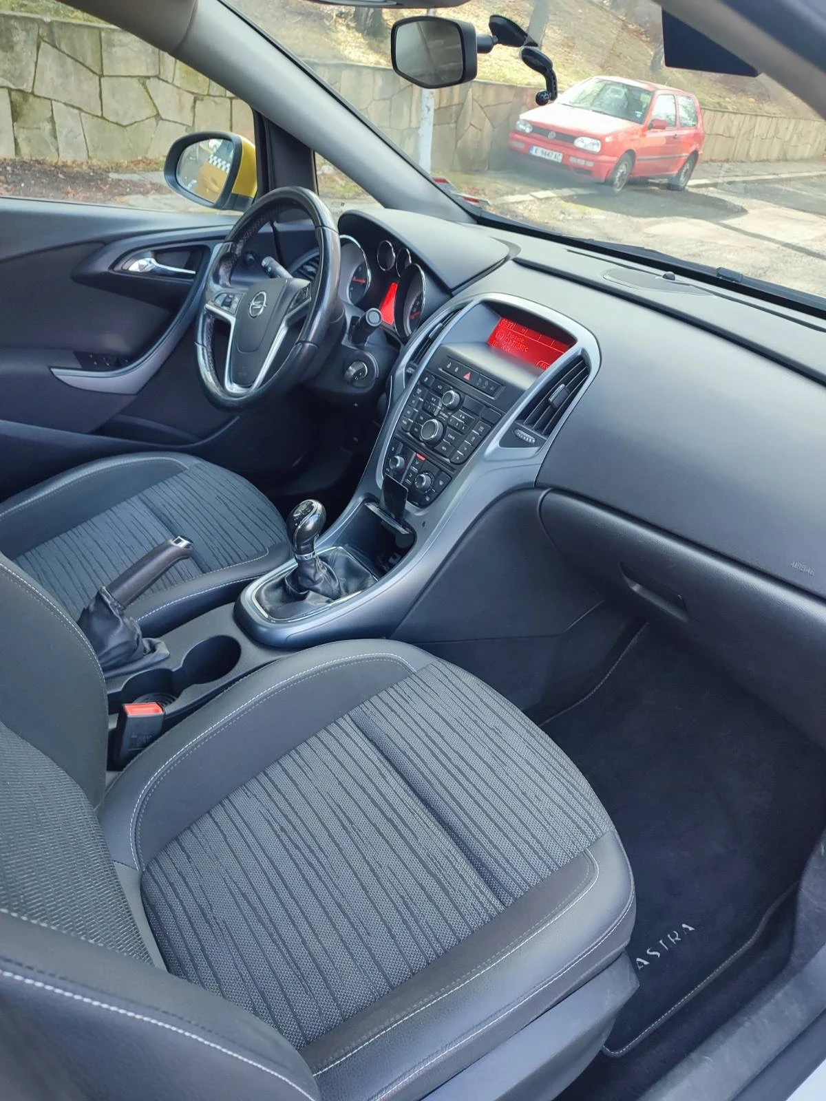 Opel Astra 1.6i - изображение 9