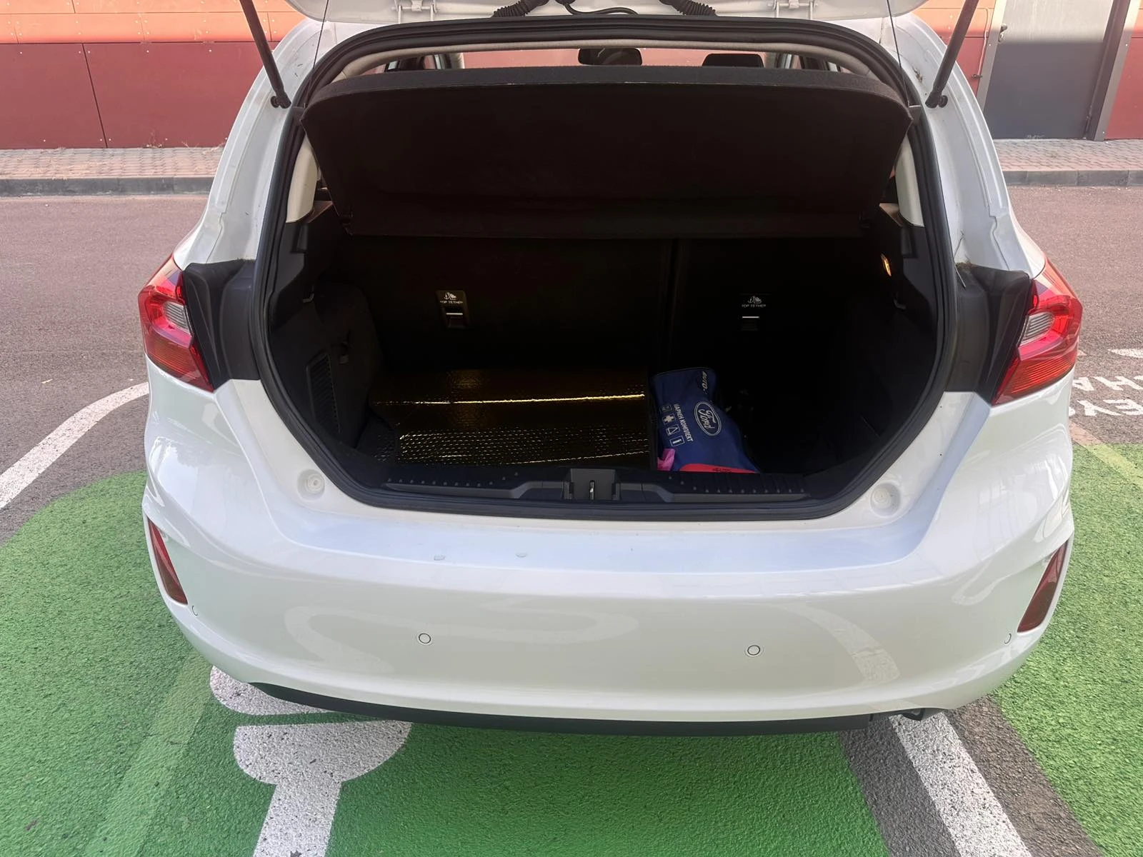 Ford Fiesta Business - изображение 5