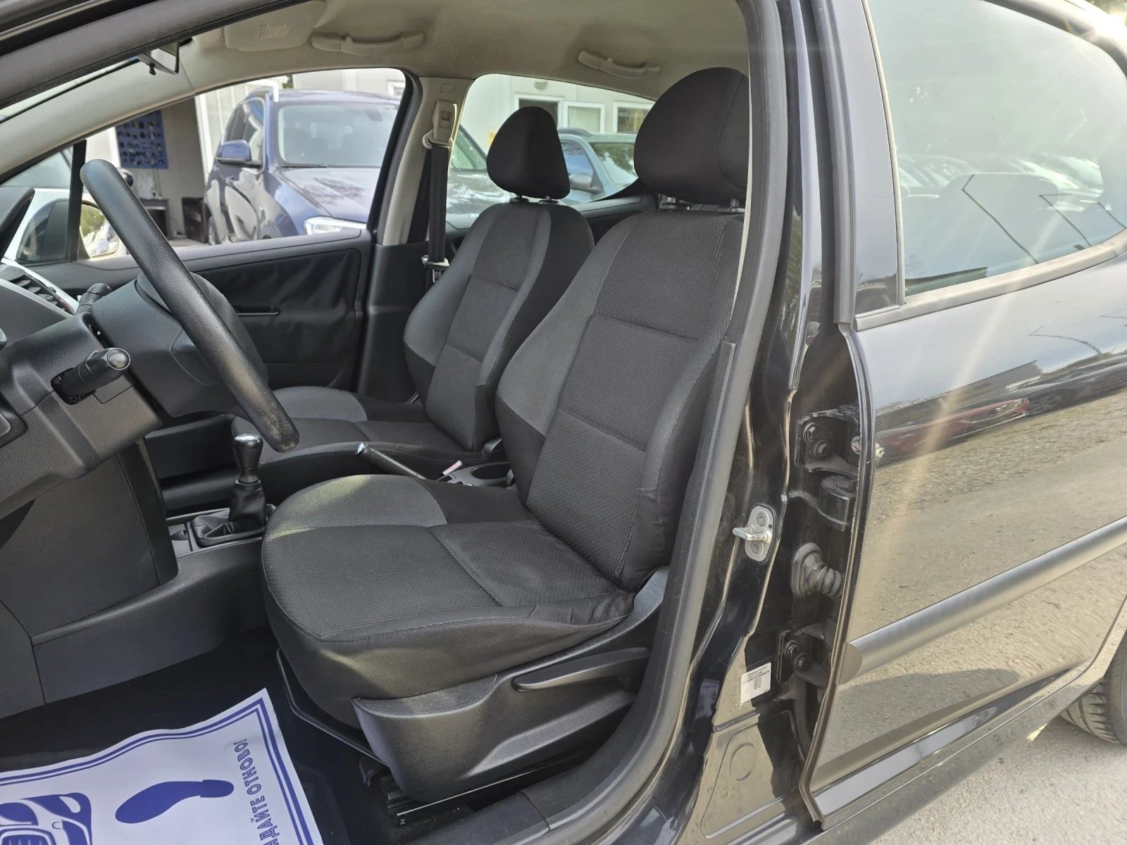 Peugeot 207 1.4 8v 73к.с X-line GPL - изображение 9