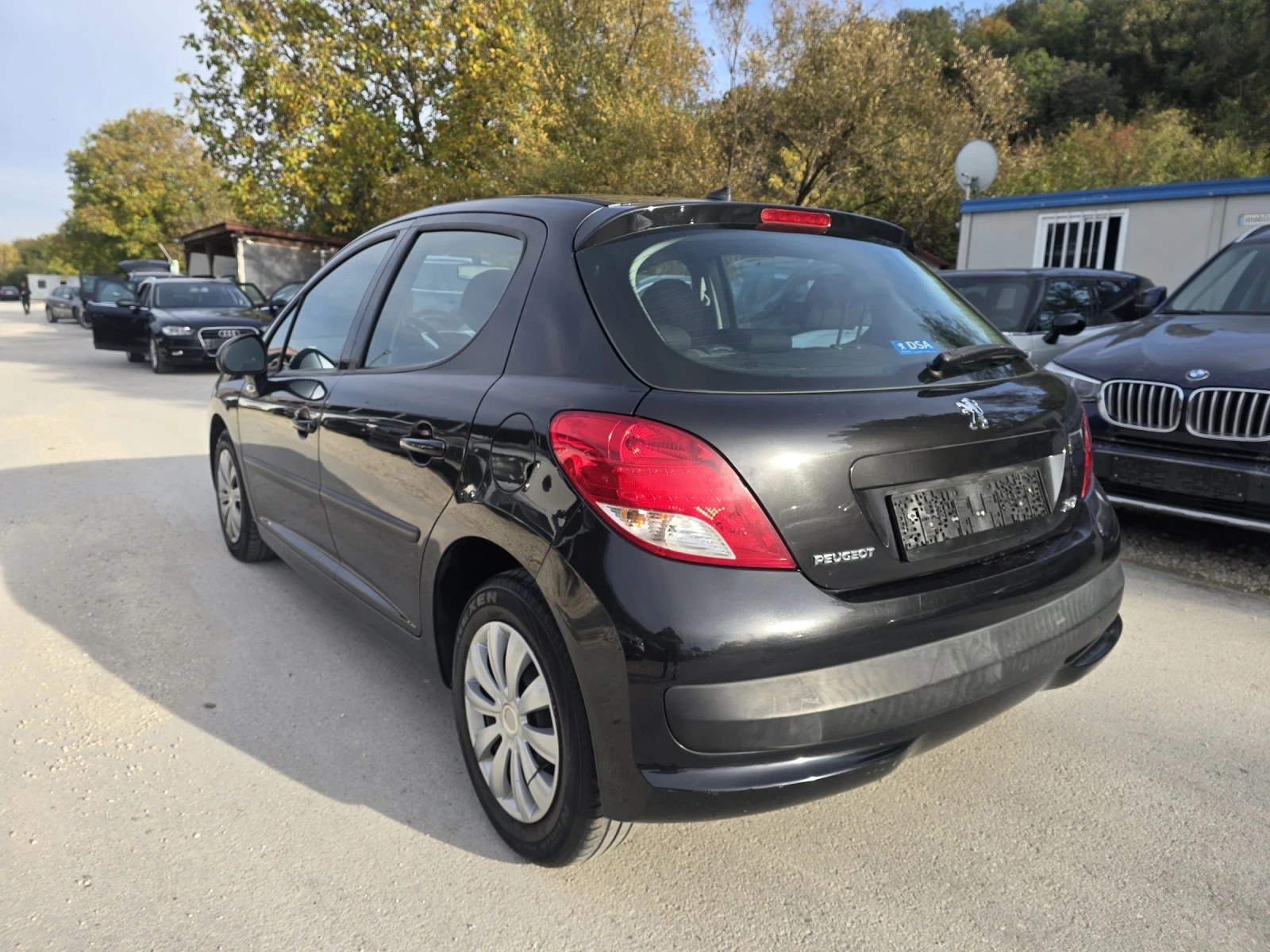 Peugeot 207 1.4 8v 73к.с X-line GPL - изображение 3