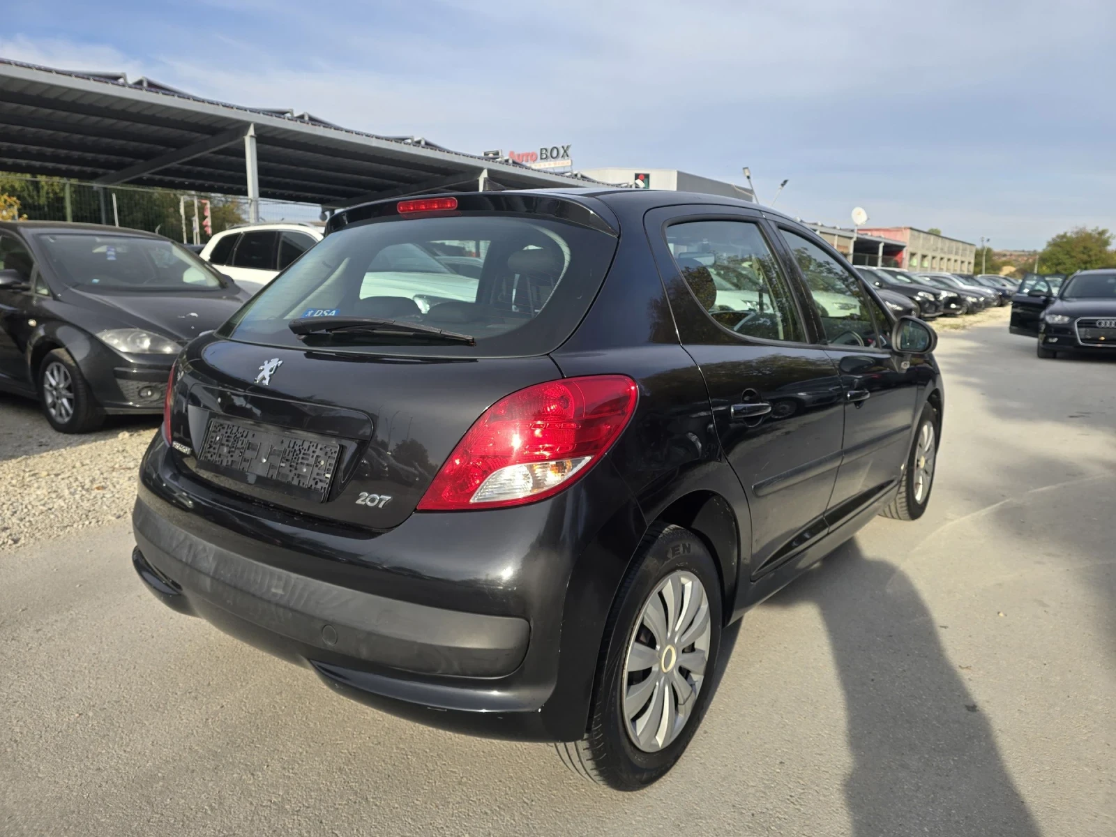 Peugeot 207 1.4 8v 73к.с X-line GPL - изображение 4