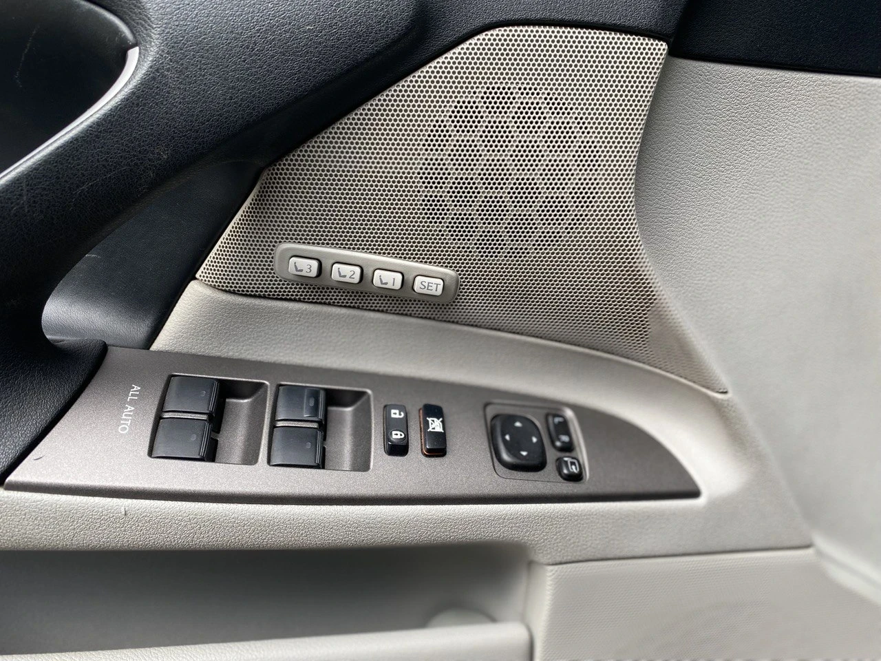 Lexus IS 220d 2.2 Max Nivo  | Mobile.bg   6