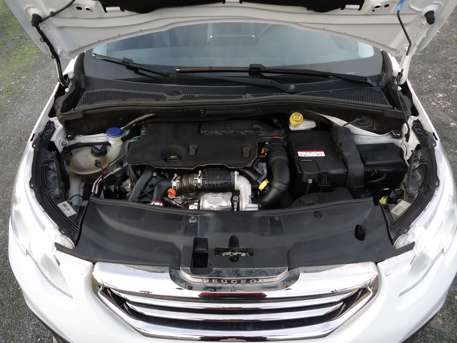 Peugeot 2008 1.6 E-HDI 92 �.�. Allure | Mobile.bg � ����������� 17