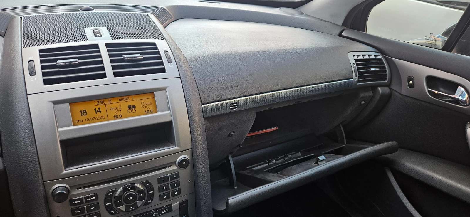 Peugeot 407 2.0 HDI, снимка 8 - Автомобили и джипове - 54013934