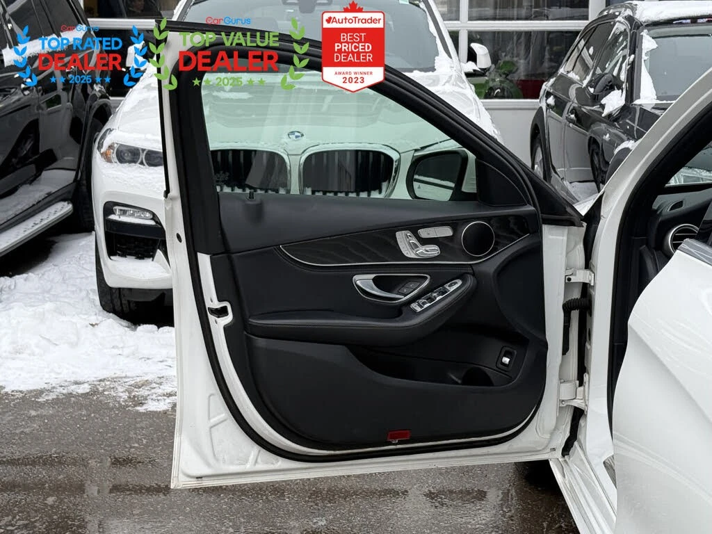 Mercedes-Benz C 300 * АвтоКредит * (ЦЕНА ДО БГ), снимка 5 - Автомобили и джипове - 54204671