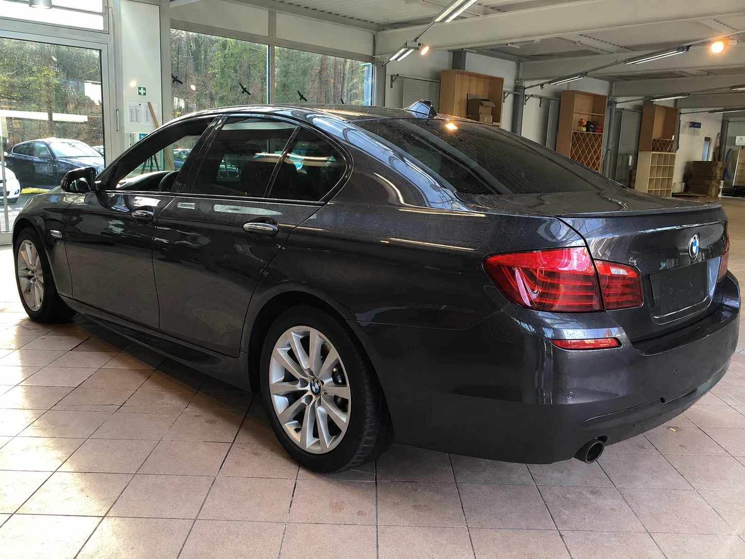 BMW 535  xDrive Лизинг, снимка 3 - Автомобили и джипове - 54476942