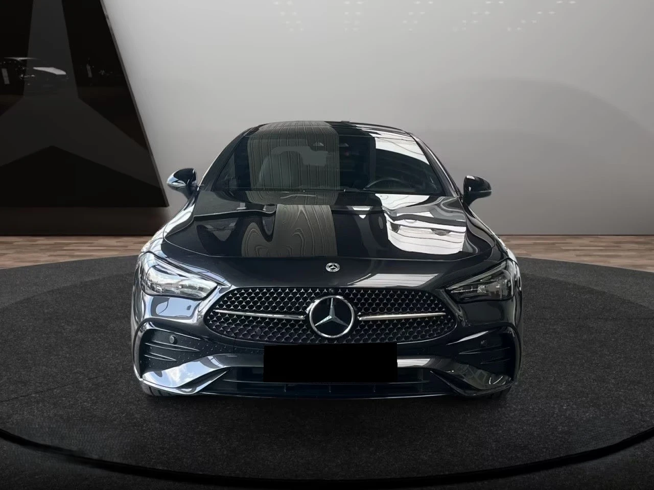 Mercedes-Benz CLE 300 e / AMG / BURMESTER / NIGHT / PANO, снимка 2 - Автомобили и джипове - 54775292