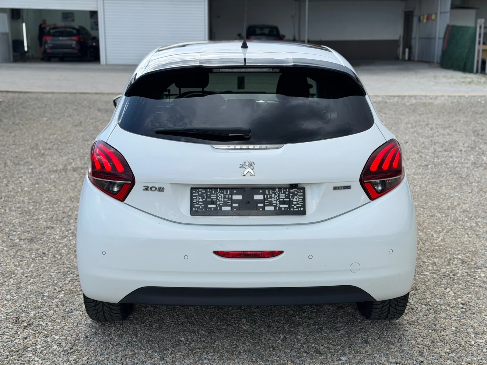 Peugeot 208 1.6d/100hp/NAVI/PANORAMA/CAMERA/, снимка 5 - Автомобили и джипове - 54983269