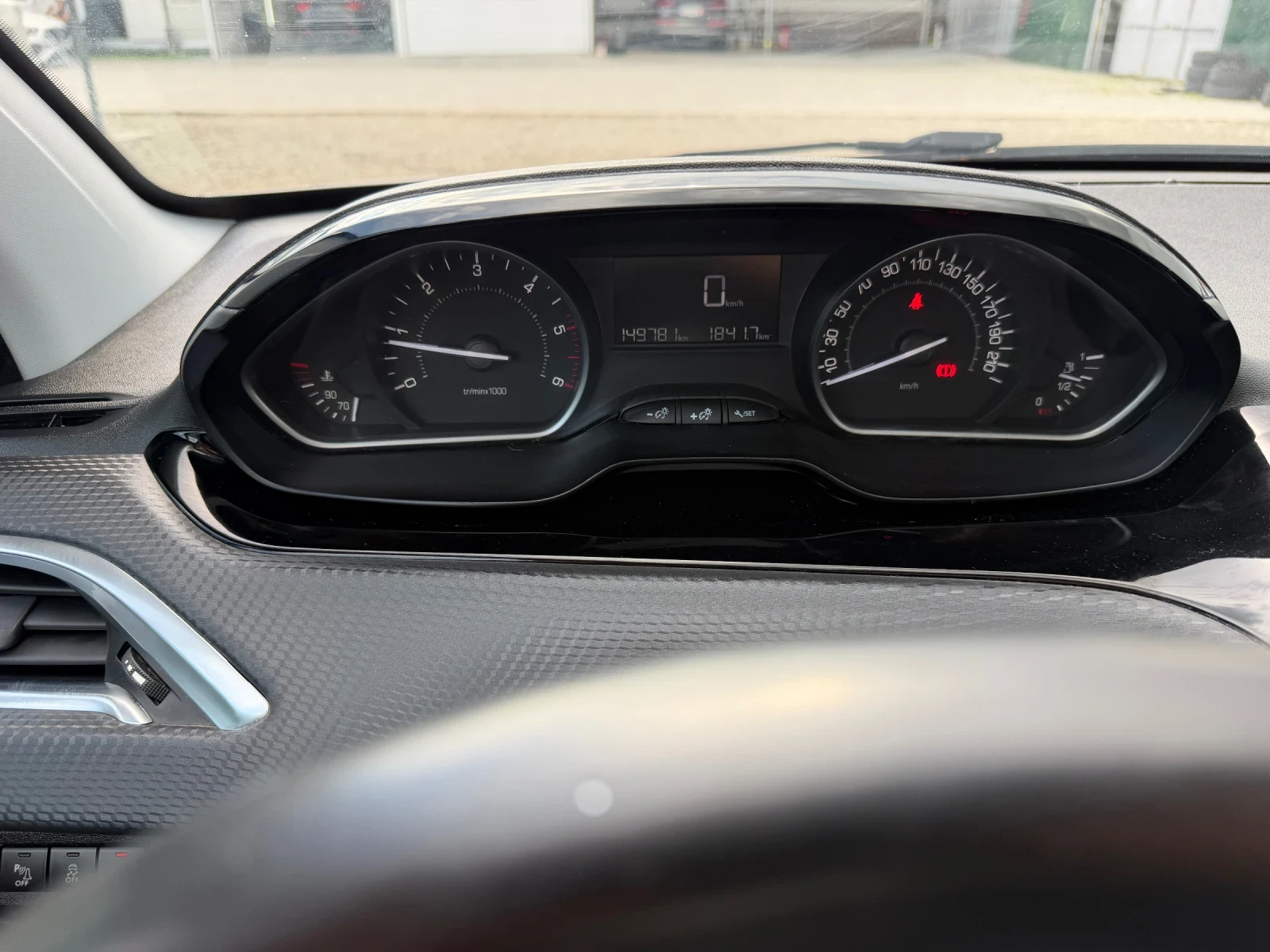 Peugeot 208 1.6d/100hp/NAVI/PANORAMA/CAMERA/, снимка 10 - Автомобили и джипове - 54983269