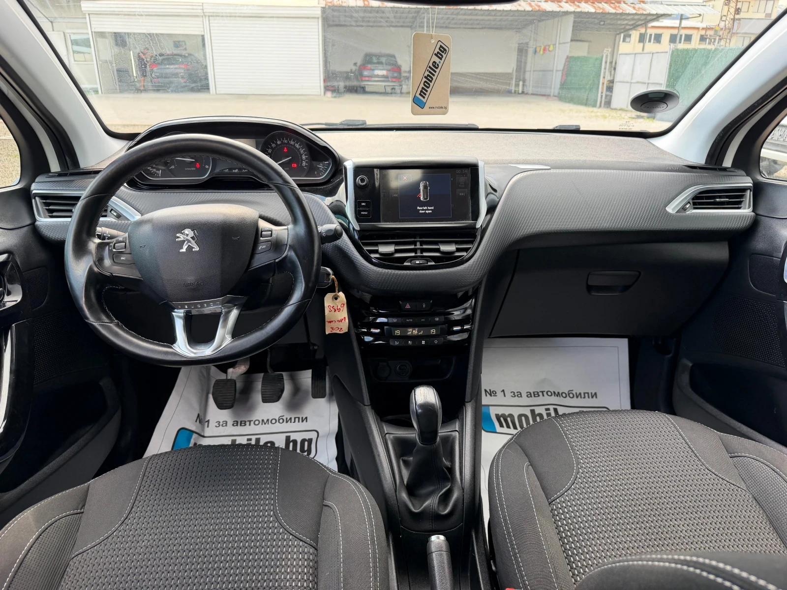 Peugeot 208 1.6d/100hp/NAVI/PANORAMA/CAMERA/, снимка 7 - Автомобили и джипове - 54983269