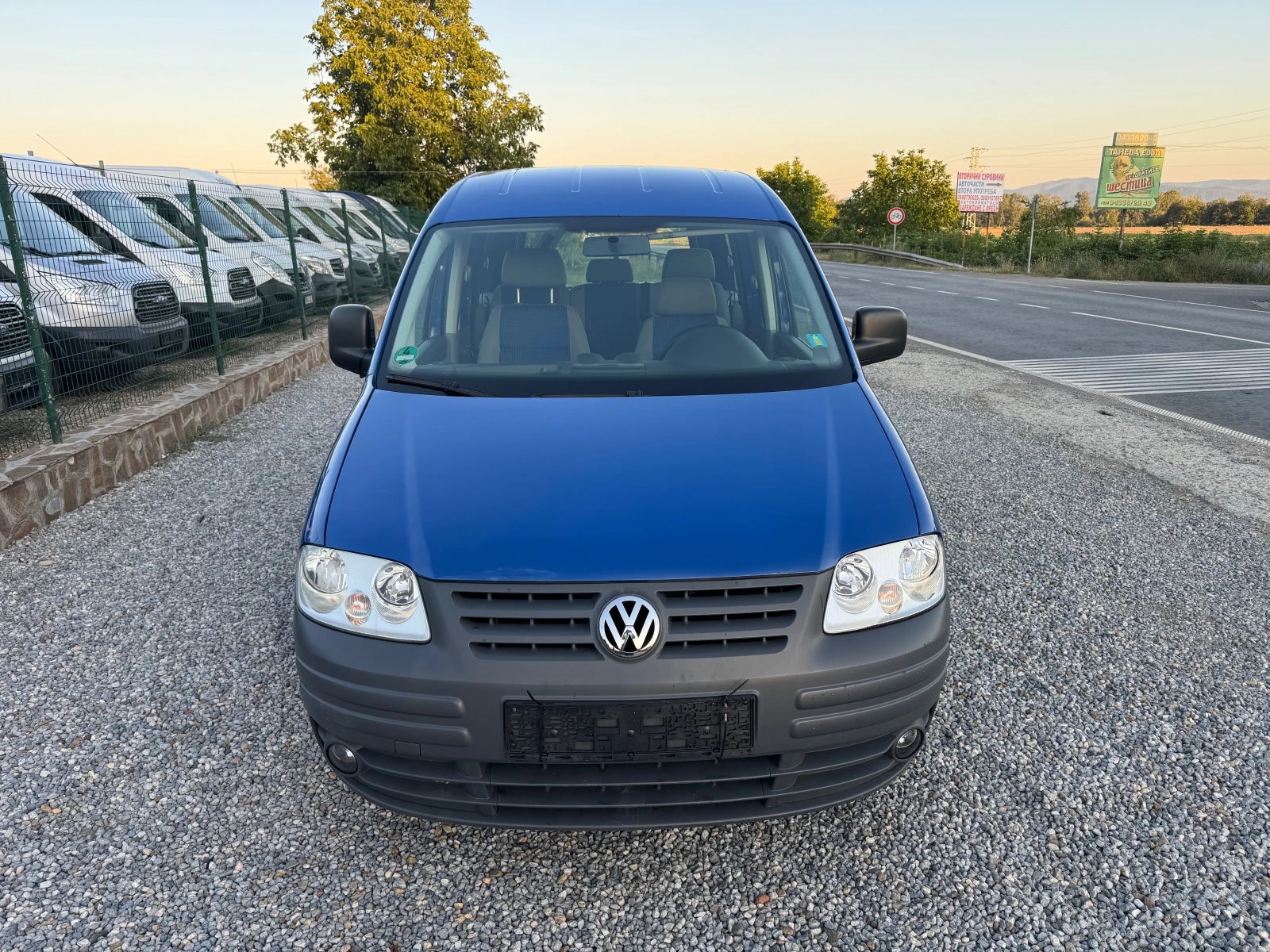VW Caddy 1.6i* 102кс* Климатик* Германия* , снимка 2 - Автомобили и джипове - 55247133