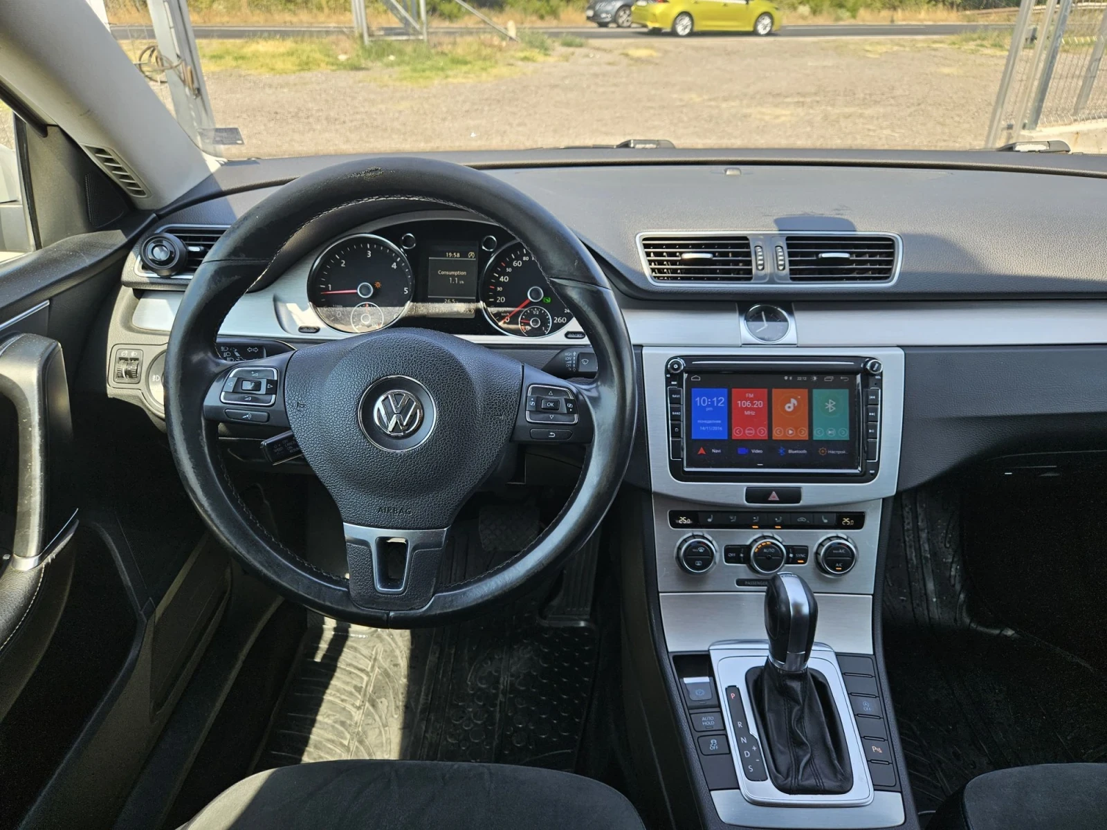 VW Passat 2.0 TDI AUTOMATIC, снимка 11 - Автомобили и джипове - 55655354