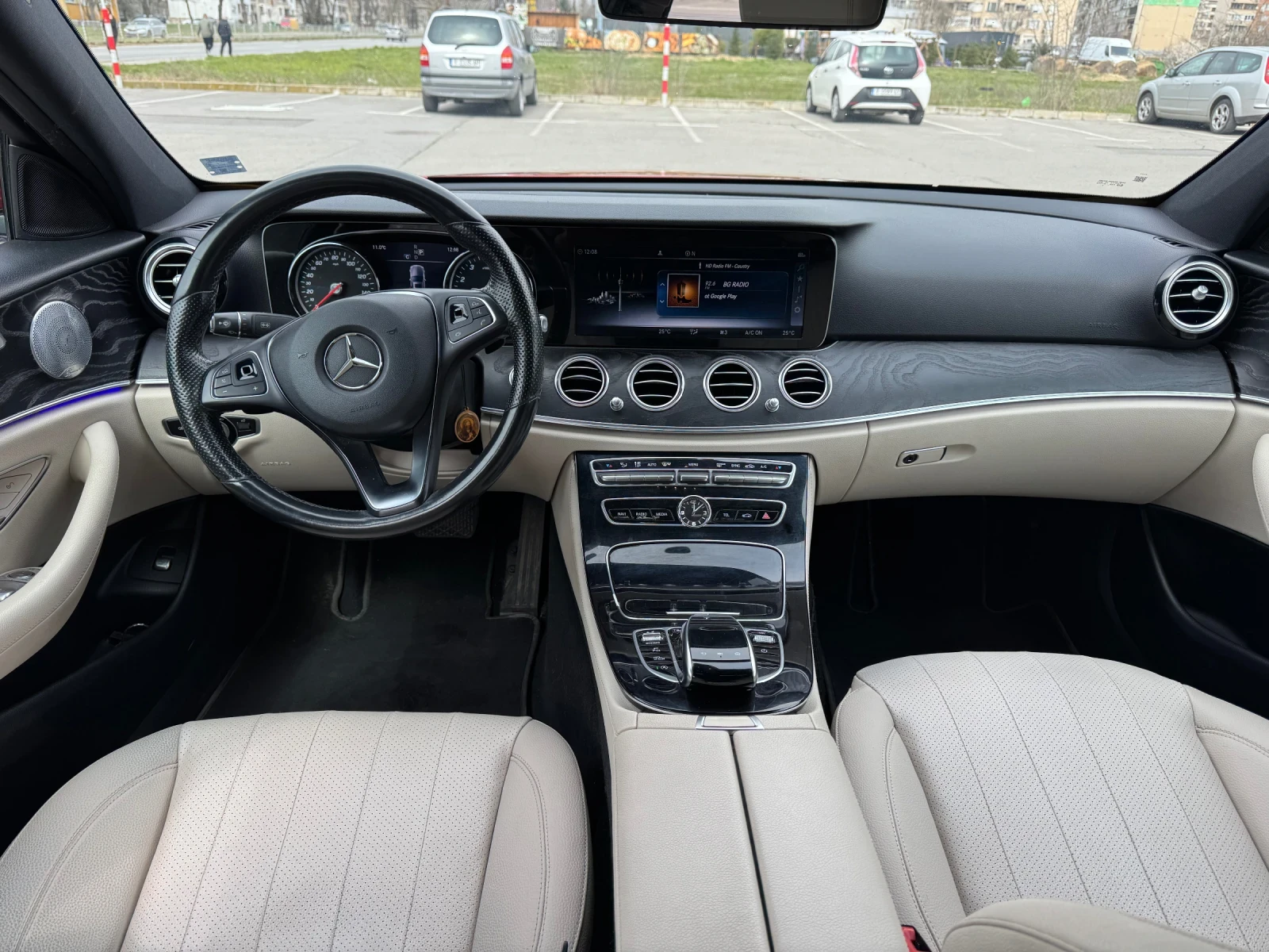 Mercedes-Benz E 300, снимка 8 - Автомобили и джипове - 55777835