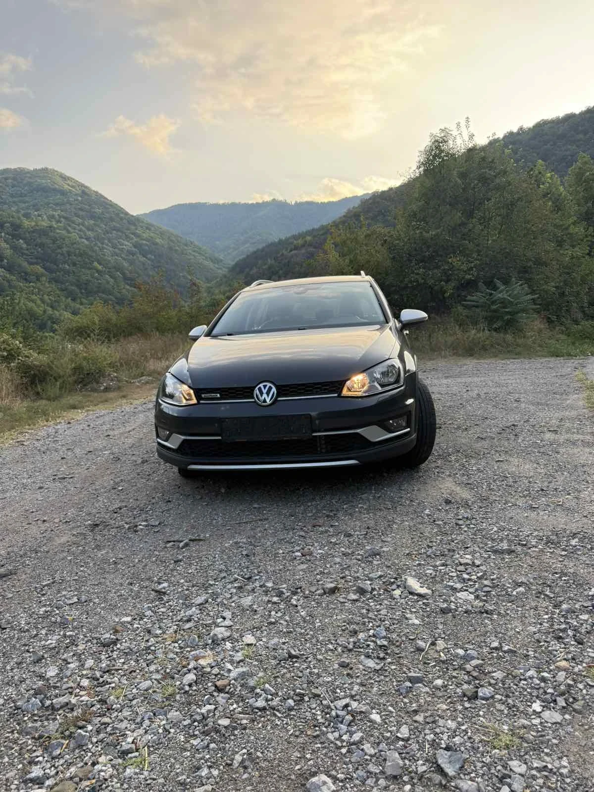 VW Golf, снимка 4 - Автомобили и джипове - 55849461