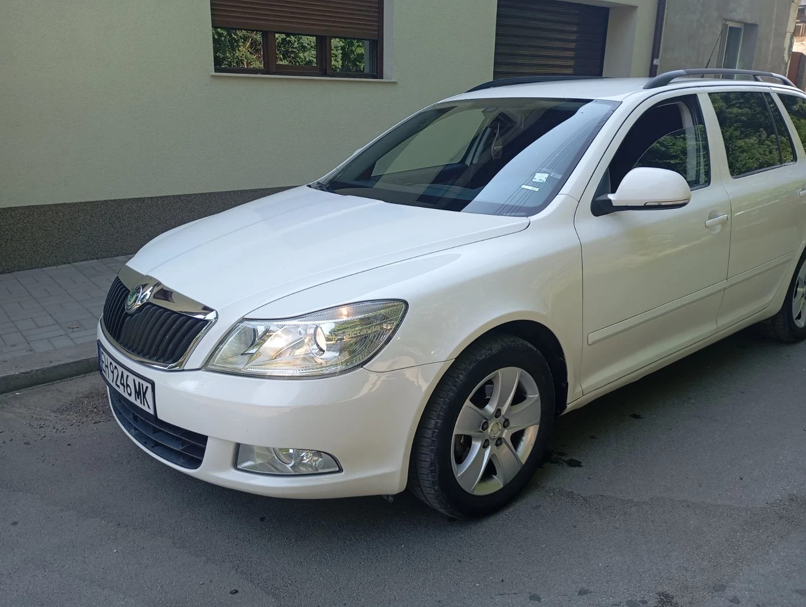 Skoda Octavia 1.6 TDI, снимка 3 - Автомобили и джипове - 56020439