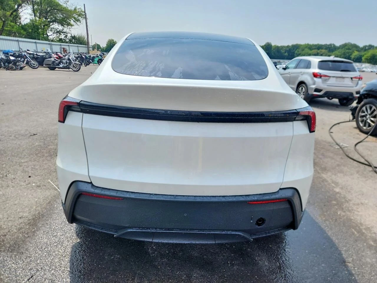 Tesla Model Y, снимка 6 - Автомобили и джипове - 56688511