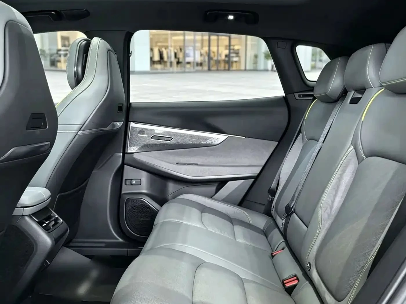 LynkCo 08, снимка 9 - Автомобили и джипове - 56689877