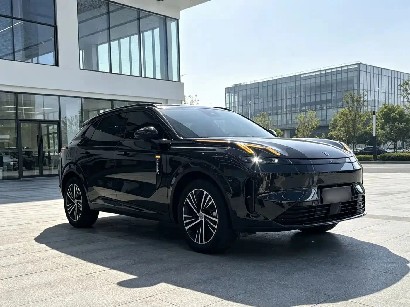 LynkCo 08, снимка 3 - Автомобили и джипове - 56689877
