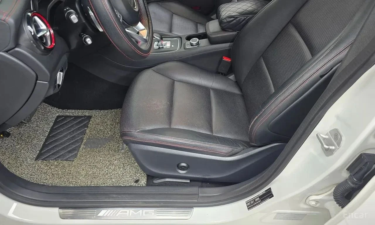 Mercedes-Benz CLA 45 AMG, снимка 8 - Автомобили и джипове - 56736706