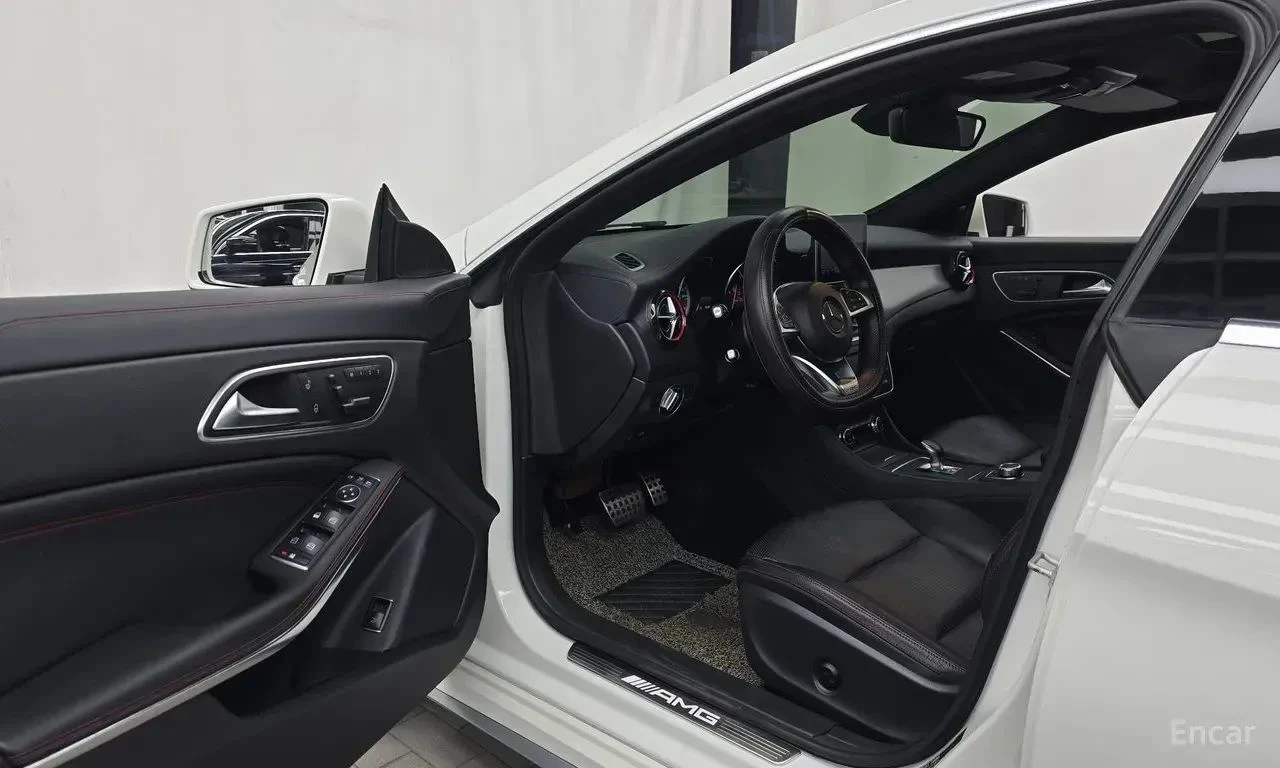 Mercedes-Benz CLA 45 AMG, снимка 7 - Автомобили и джипове - 56736706