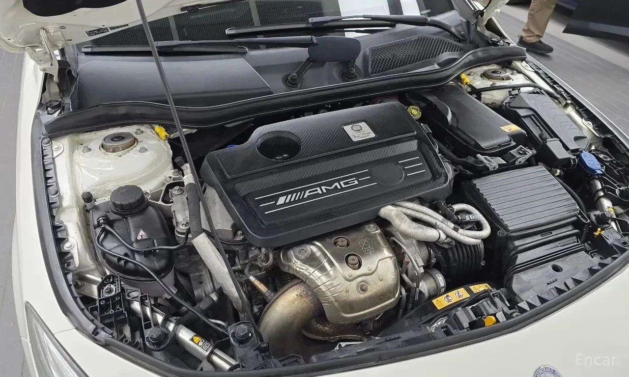 Mercedes-Benz CLA 45 AMG, снимка 6 - Автомобили и джипове - 56736706