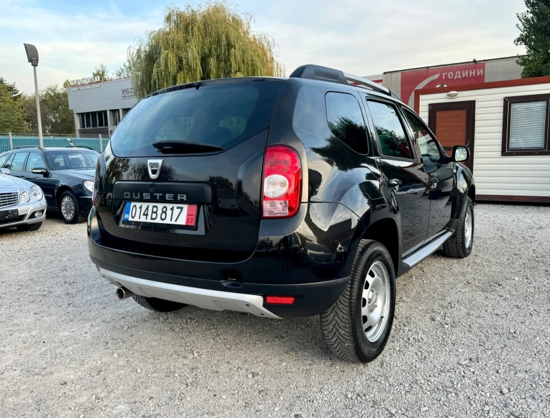 Dacia Duster 1.6i -- ТОП СЪСТОЯНИЕ  , снимка 5 - Автомобили и джипове - 47711641