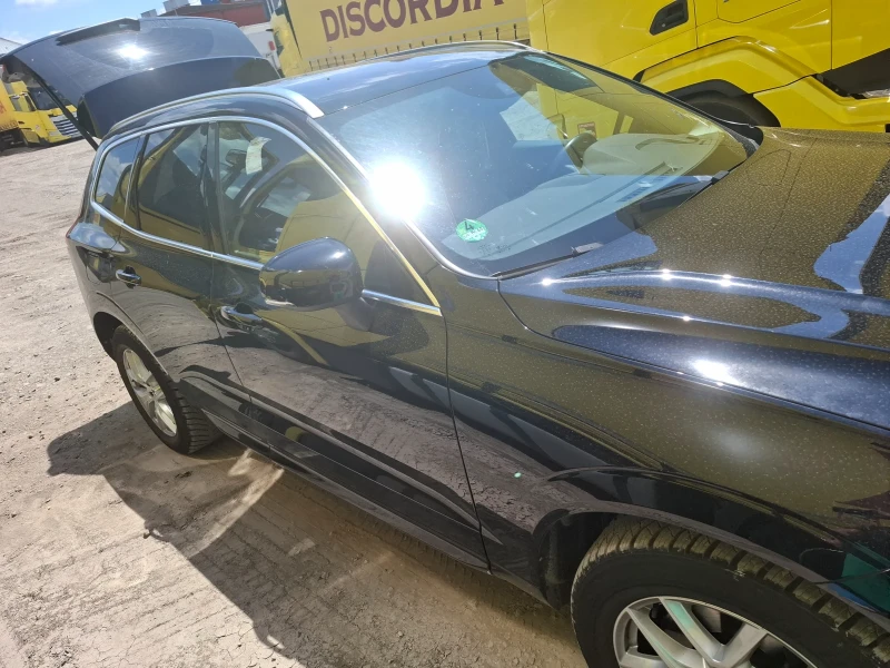 Volvo XC60 D4, снимка 5 - Автомобили и джипове - 52596042