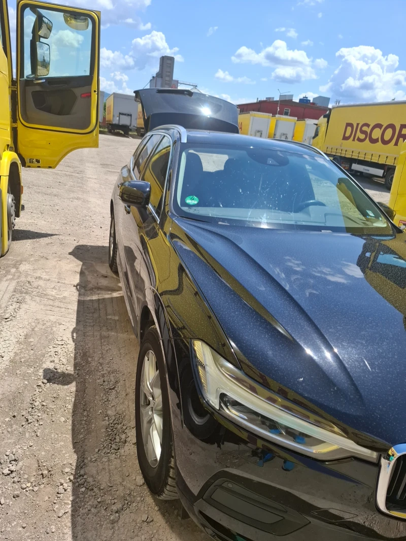 Volvo XC60 D4, снимка 4 - Автомобили и джипове - 52596042